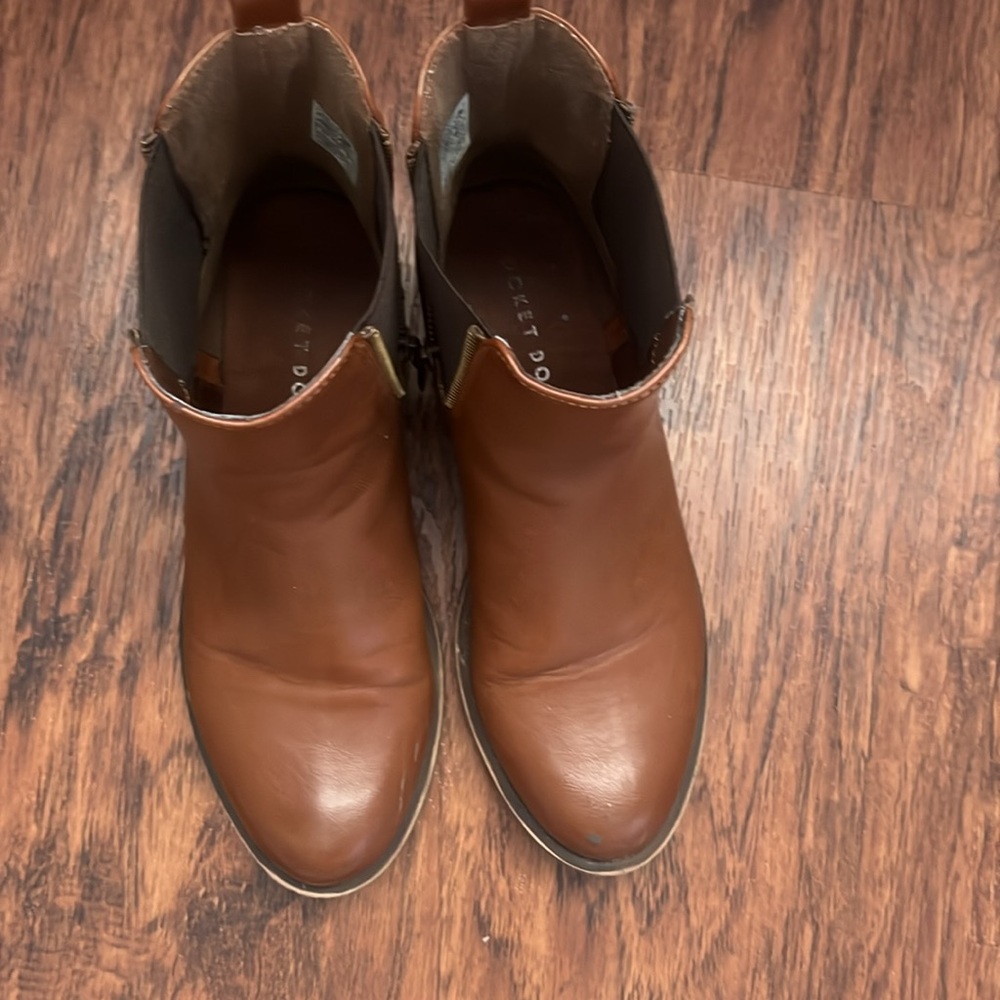 (2 for $10) Brown Rocket Dog ankle boots size 7.5 - Picture 3 of 6